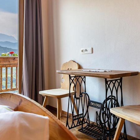 App Dolomiten Winklerhof ヴィッランドロ エクステリア 写真
